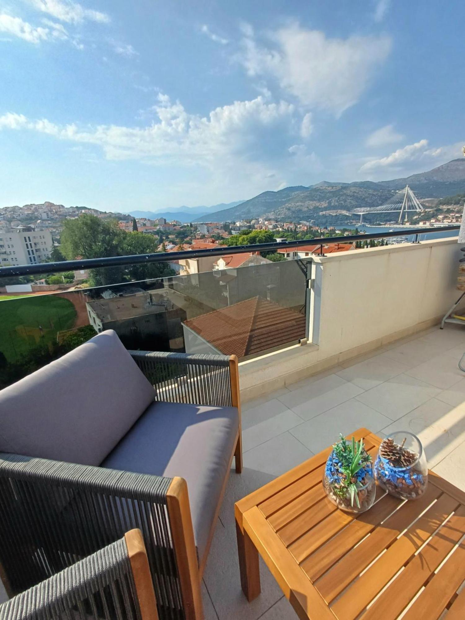 Mak & Lux - Sea & Sunset View Appartement